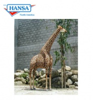 hansa life size giraffe