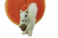 Squirrel White with Nut 7